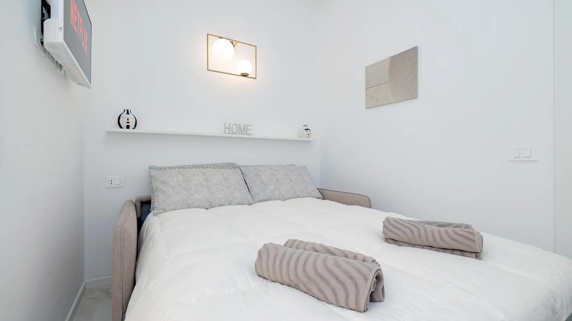 4Co4 - Duomo - Luxurious - Large - Central Milan Apartment